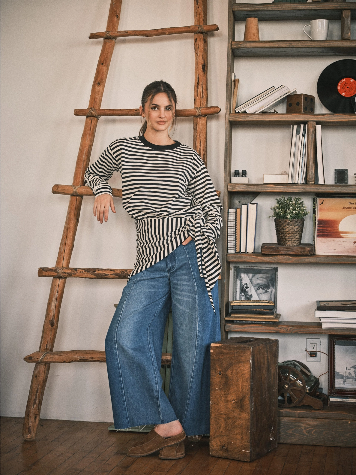 Detachable Scarf Striped Sweatshirt
