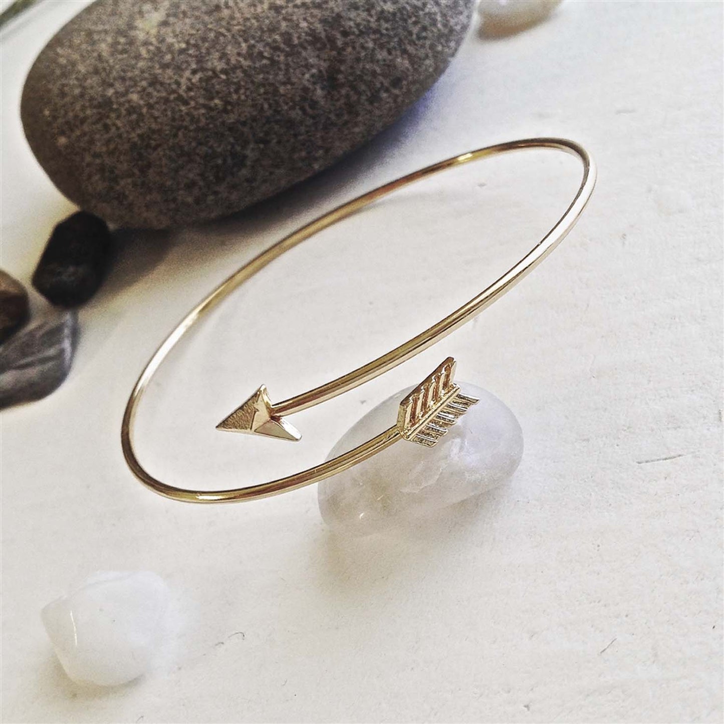 Misguided Arrow Bangle In Gold