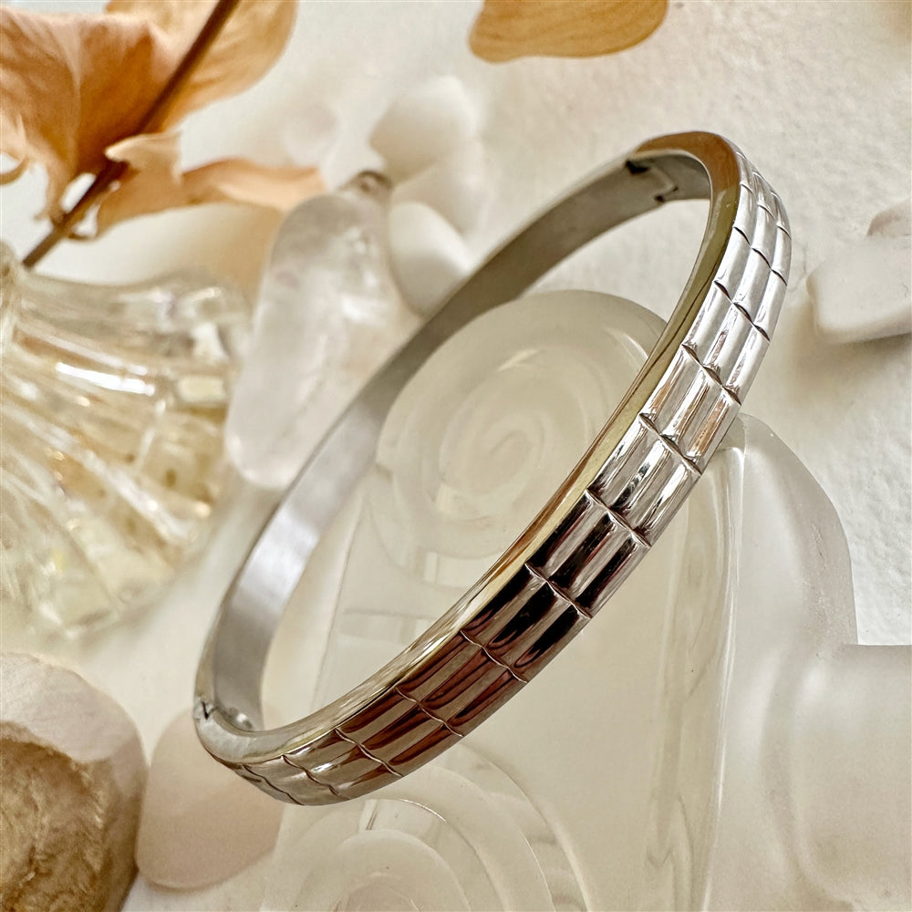 Lloyd Mid-Century Tile Pattern Bangle