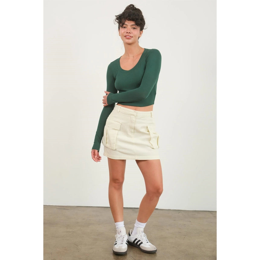 Cropped Scoop Neck Long Sleeve Top
