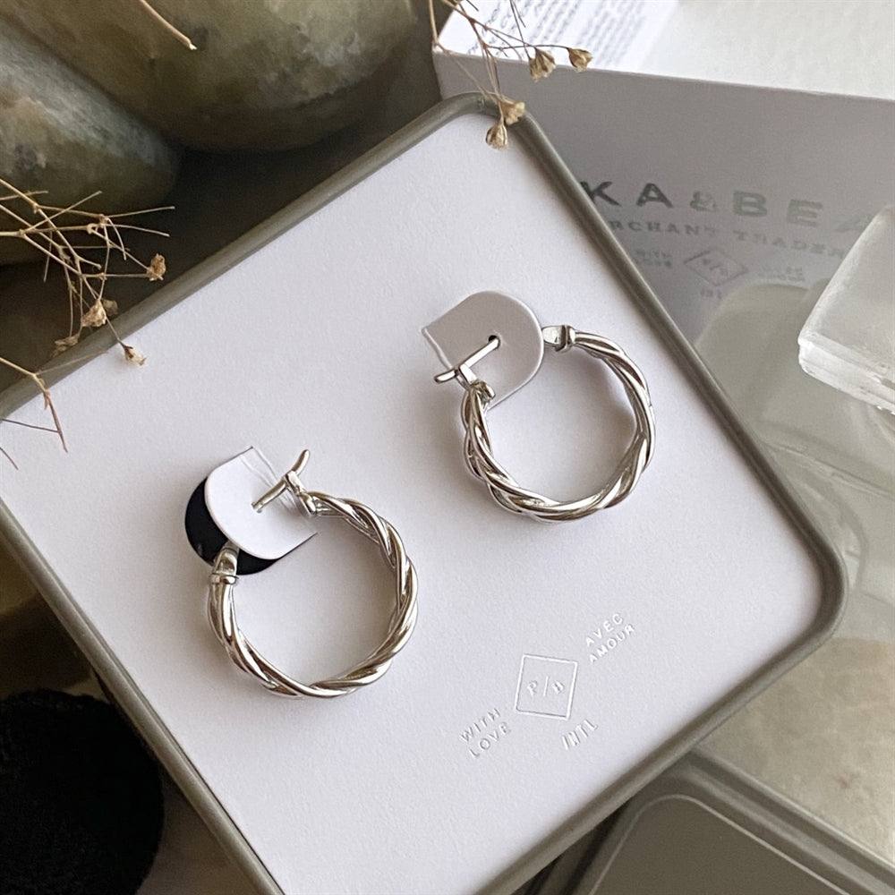 Balzac 20mm Braided Hoop Earrings