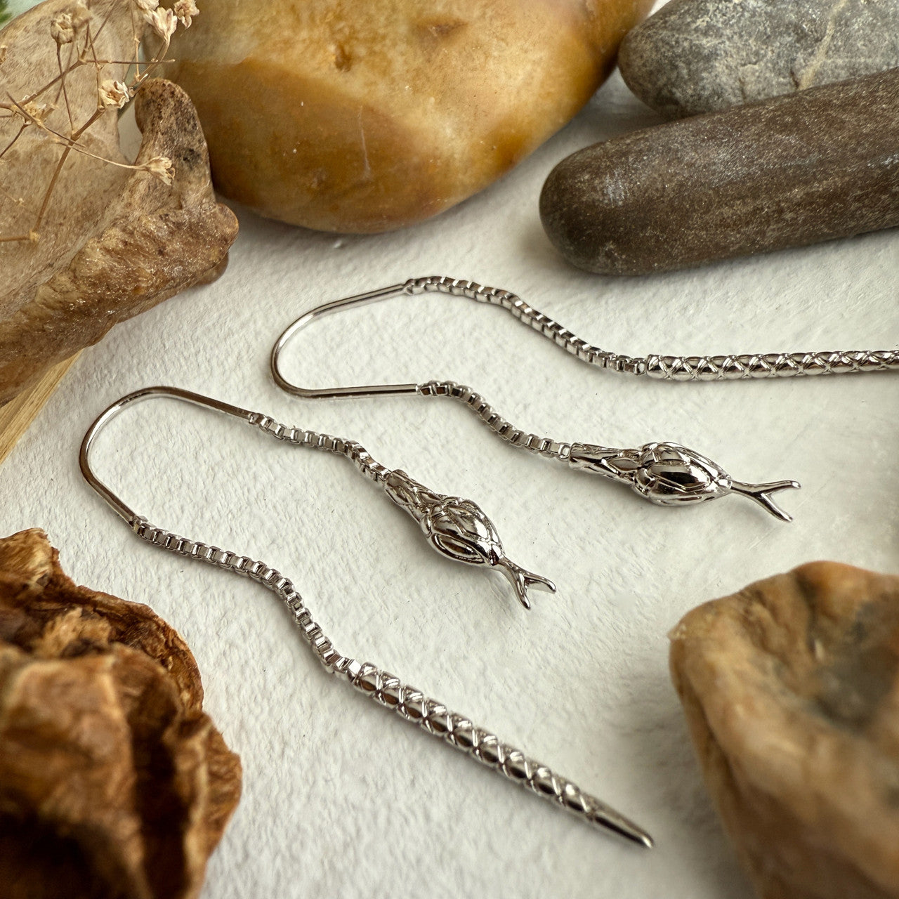 Cenchoa Snake Threader Earrings In Silver