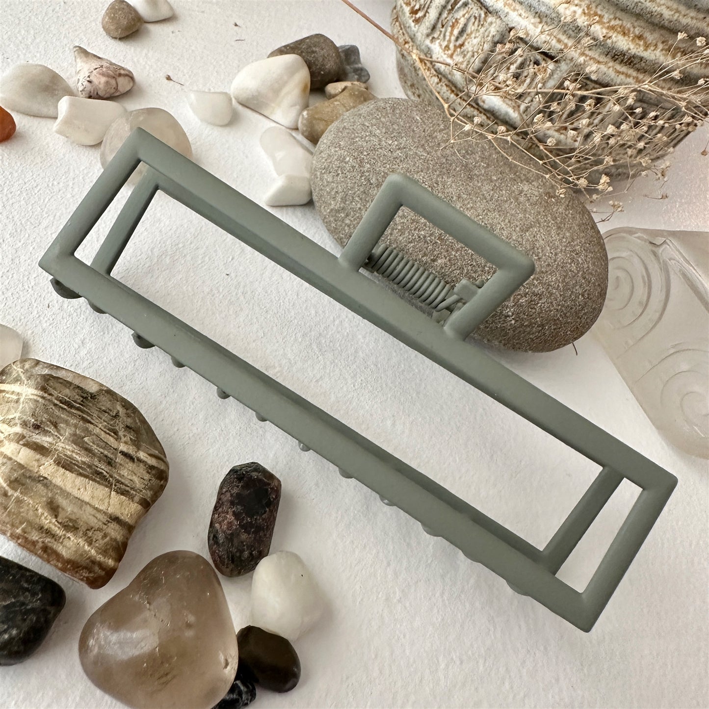 Frances Minimalist Design Hair Claw