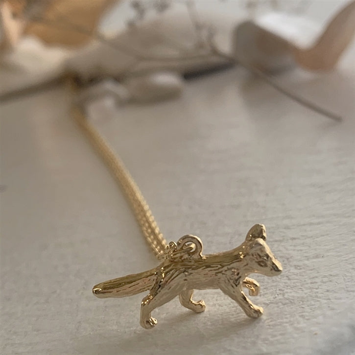 Refr Tiny Fox Charm