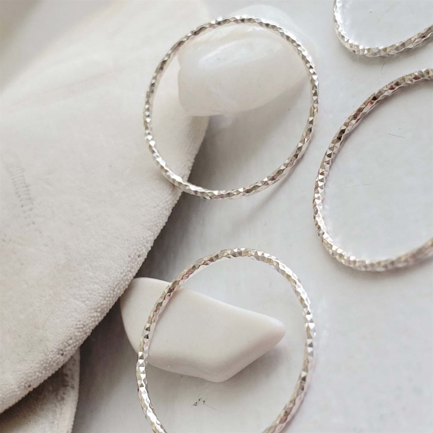 Nicks Textured Ring In Gold