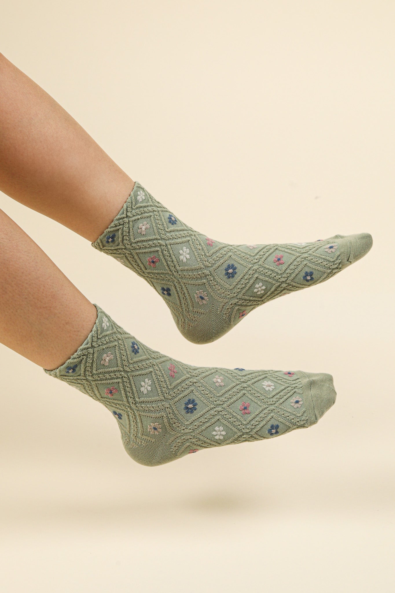 Floral Printed Crew Socks