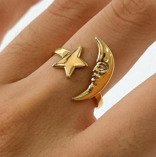 Tasa 18K Gold Non-Tarnish Star and Moon Ring
