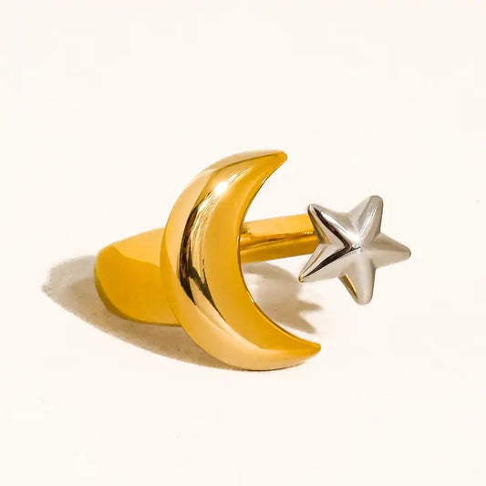 Eugénie 18K Gold Non-Tarnish Star and Moon Ring