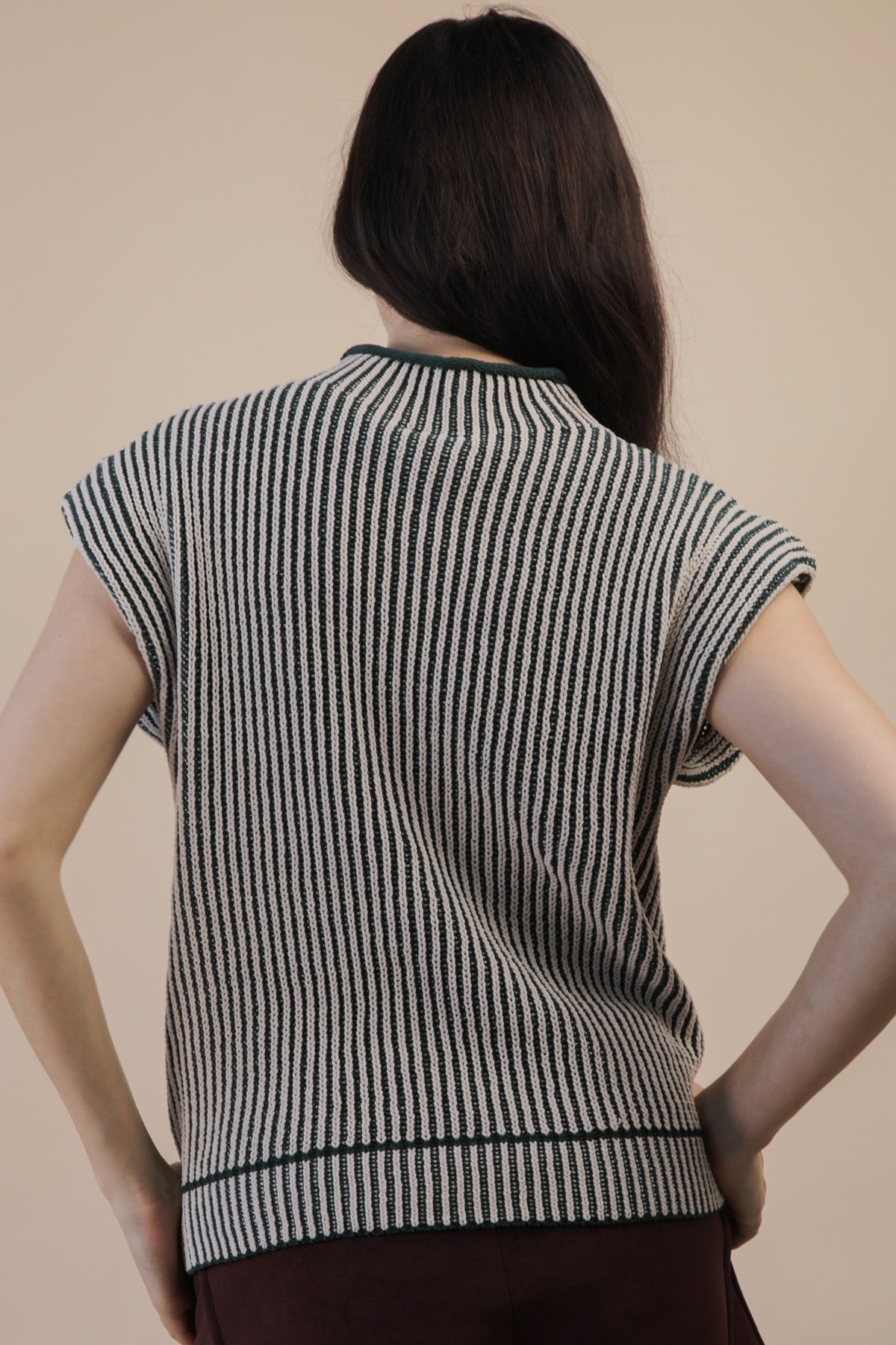 Two Tone Ribbed Knit Sweater Vest