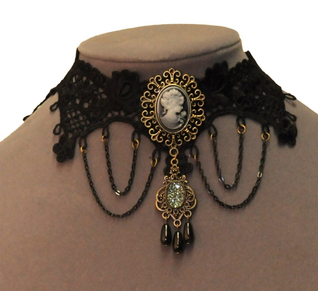 Lace Choker With Cameo Necklace