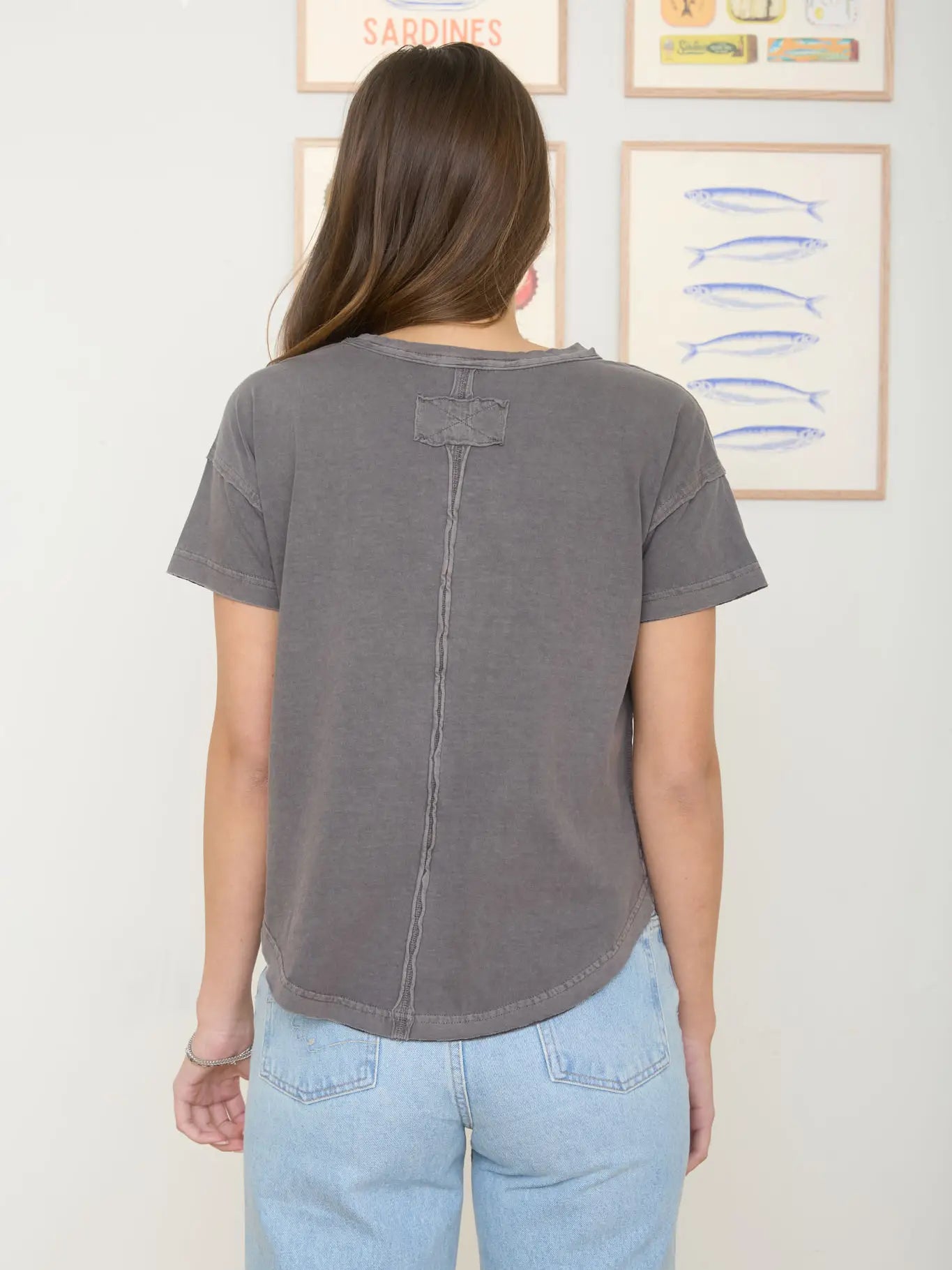 Round Neck Short Sleeve Exposed Seam Knit Top