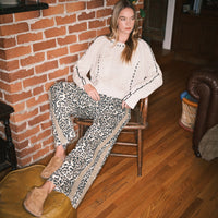 Contrast Line Detail Slouchy Straight Jeans