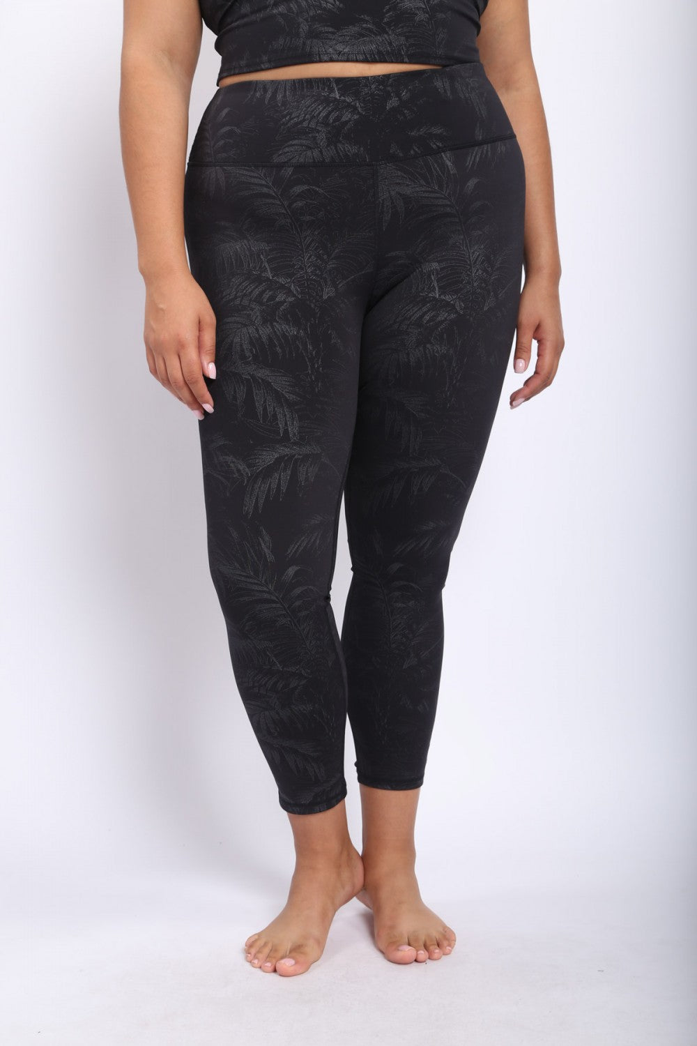Plus Size Tropical Foil Print Leggings.