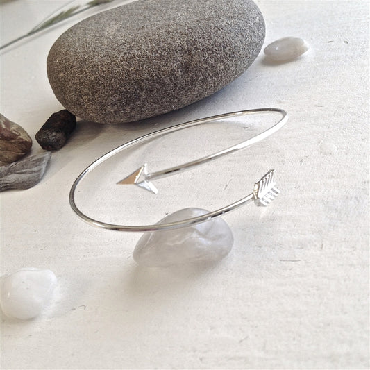 Misguided Arrow Bangle In Silver