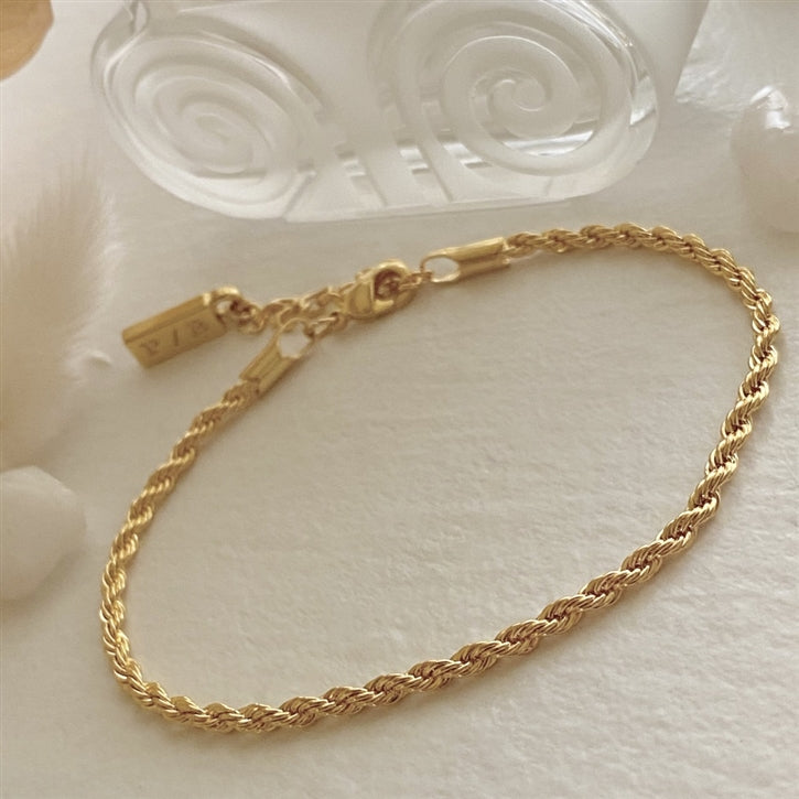 Oncus Rope Chaing Bracelet