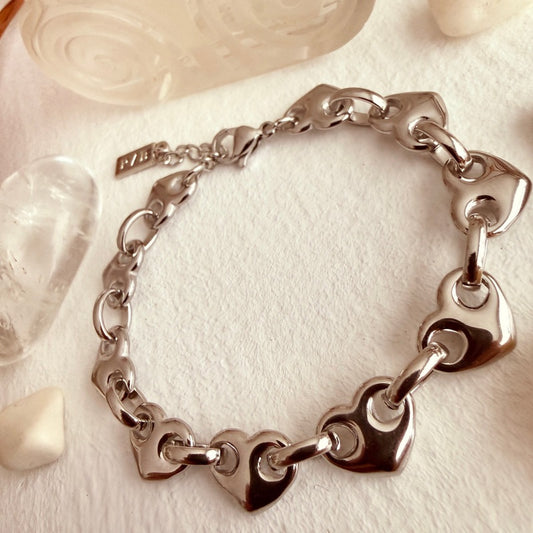 "Queen of Hearts" Chain Bracelet