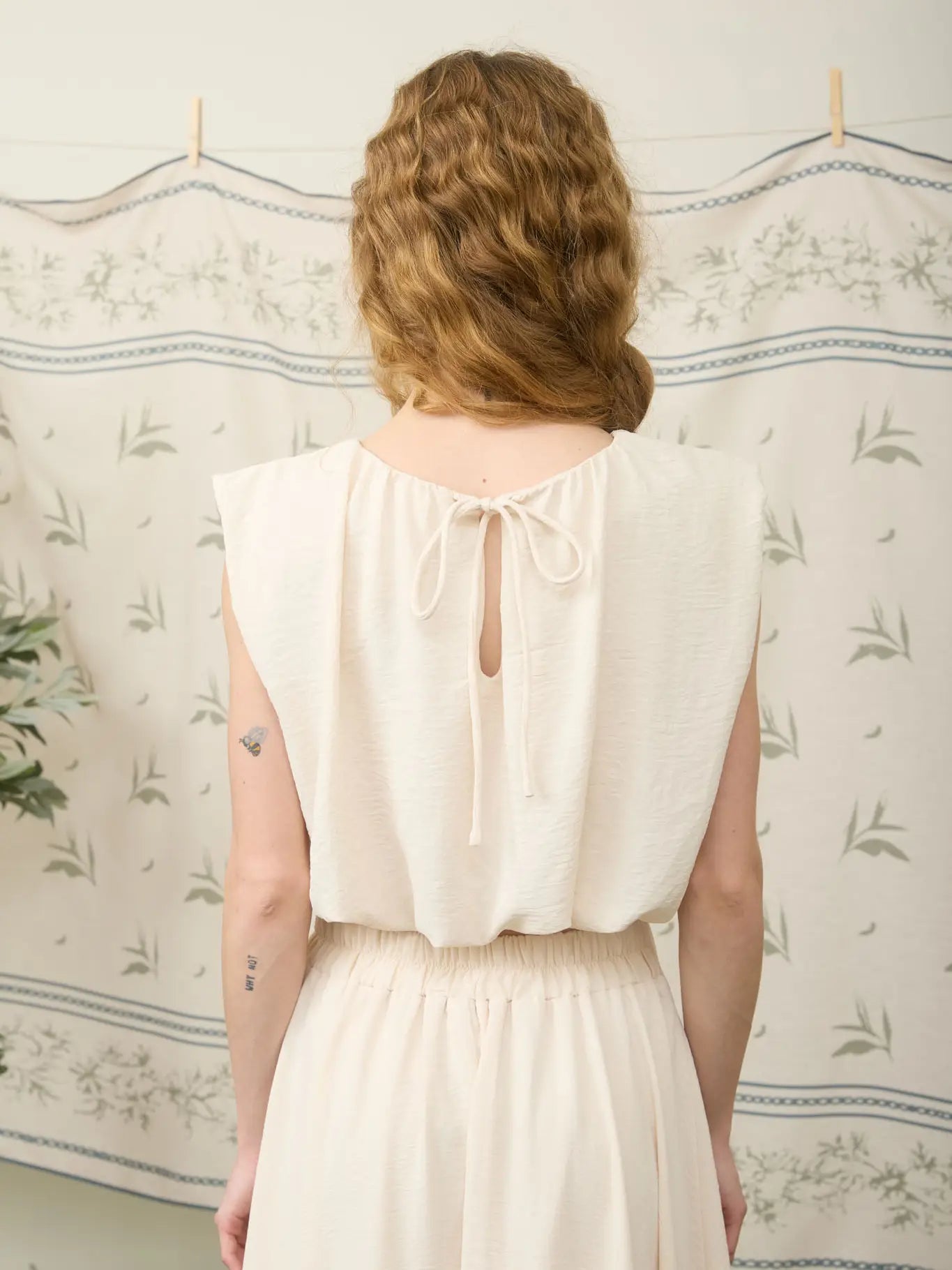 Sleeveless Balloon Crop Top