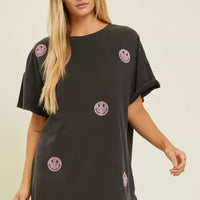 T-Shirt Dress W Smiley Patch Detail
