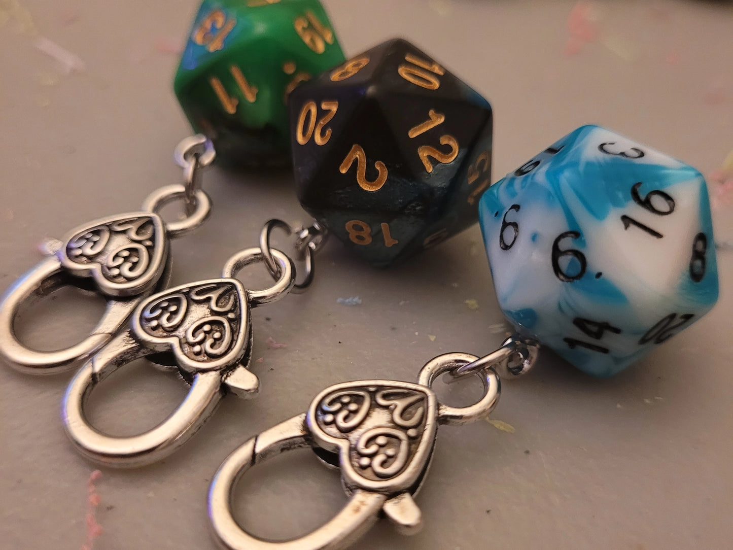 D20 Clasp Charms - Keychains / Zipper Pulls - Trpg Dice