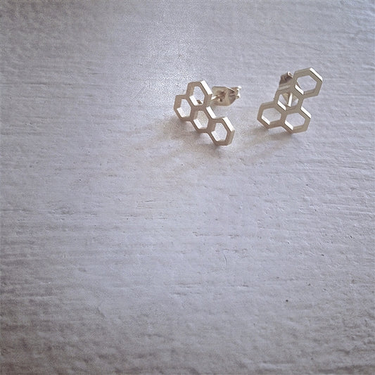 Pollen Honeycomb Design Studs