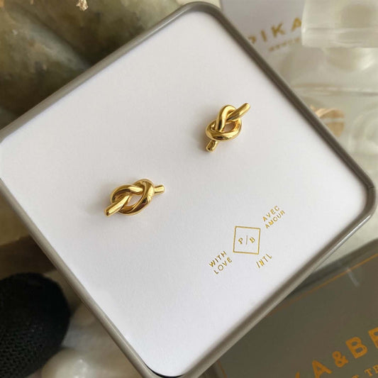 Scurvy Knotted Stud Earrings