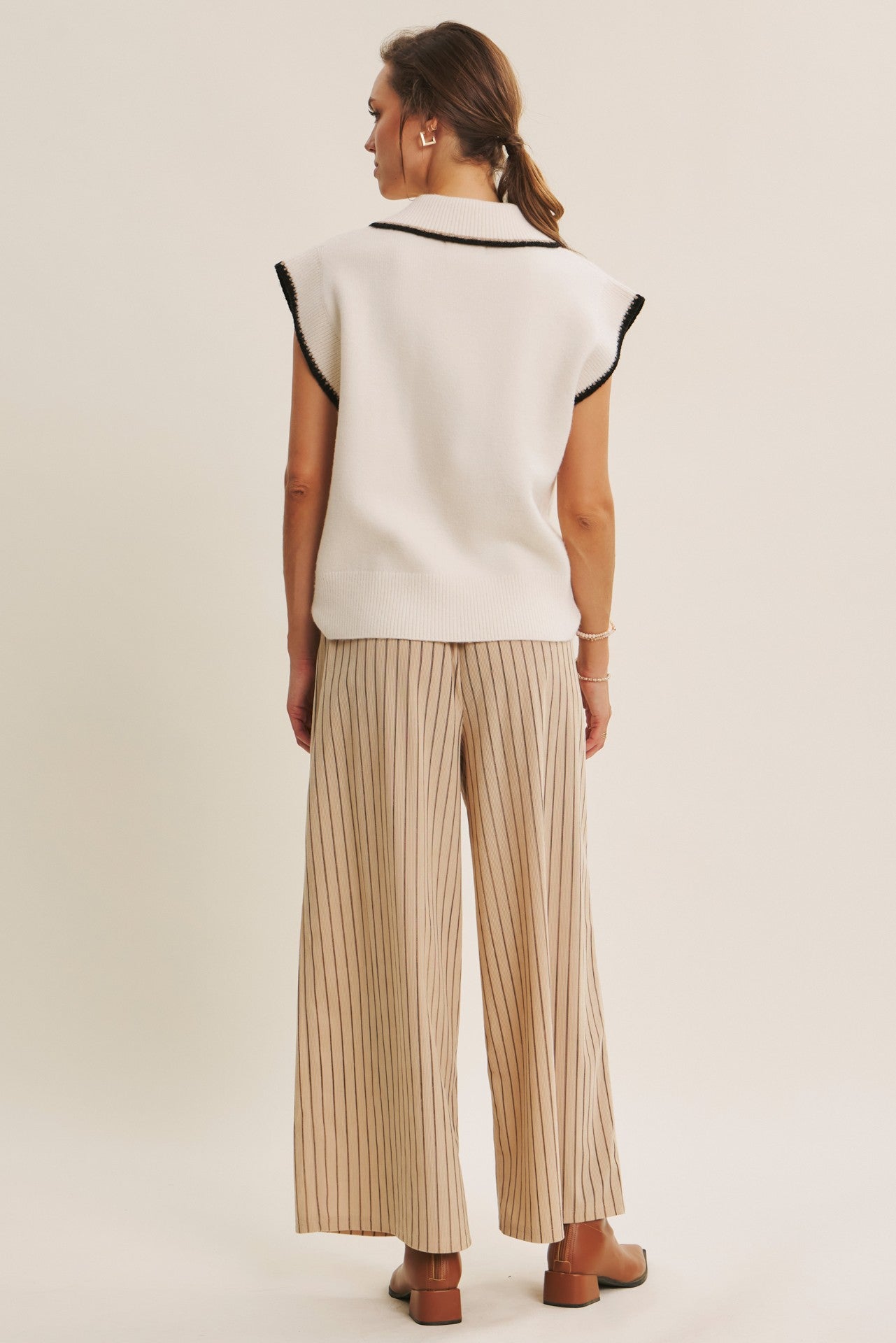 Endlessly Wearable Striped Corduroy Wide-leg