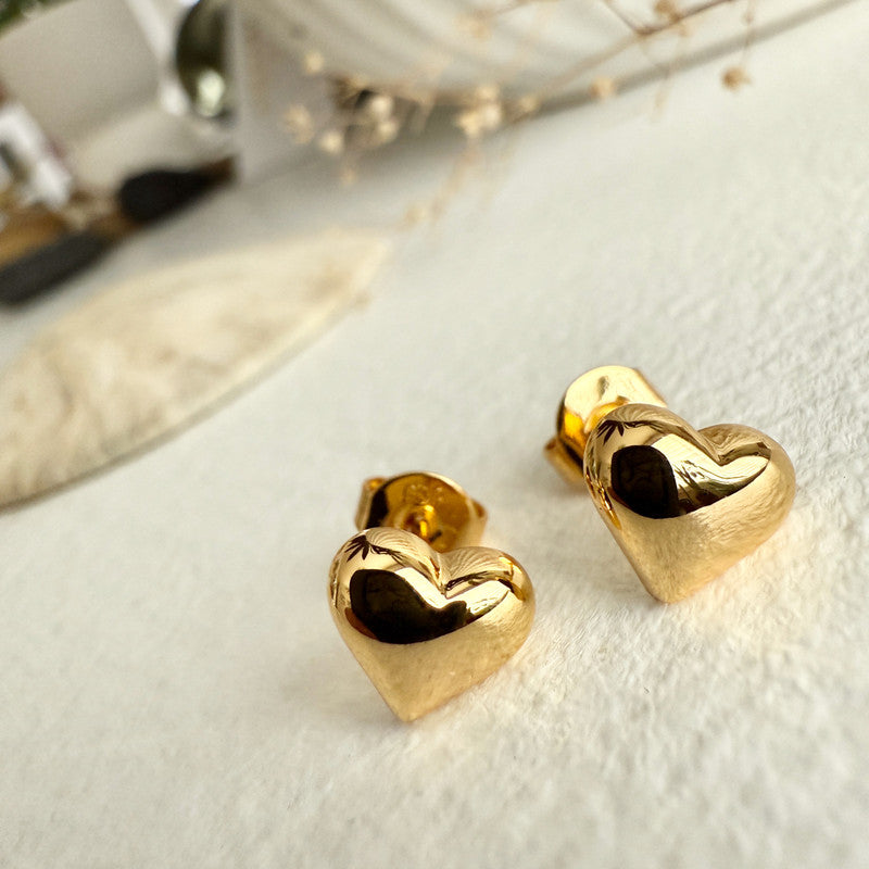 Tresna Heart Stud Earrings