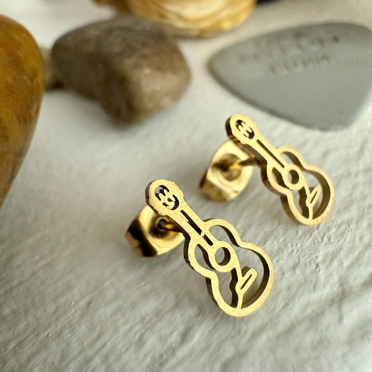 "Woody" Guitar Stud Earring