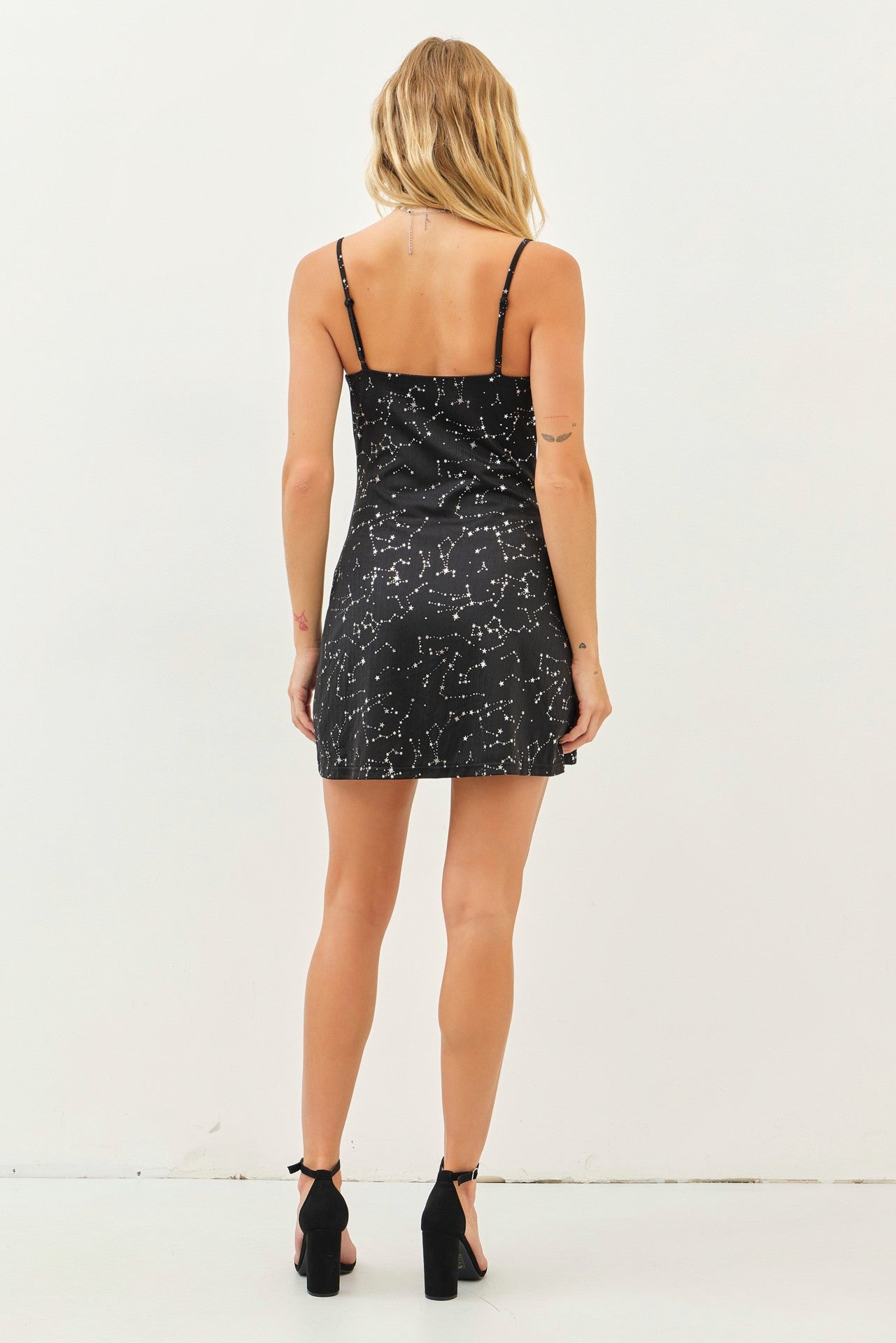 Stretchy Metallic Zodiak Prink cowl Neck Mini Dress