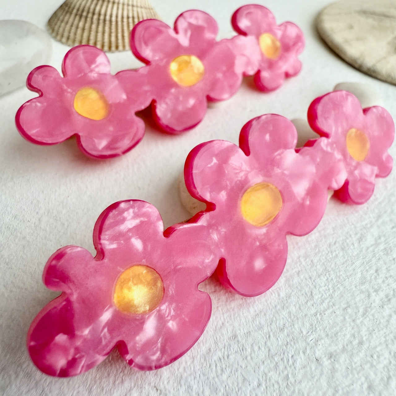 Bellis Triple Flower Duckbill Hair Clip In Pink