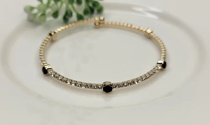 Prong And Bezel Clear And Black Cz
