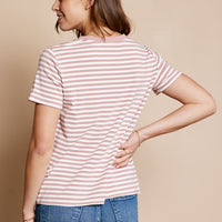 Top tejido a rayas en contraste