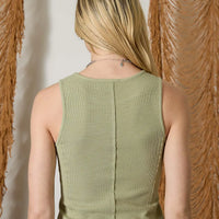 Exposed Seam Pocket Detail Sleeveless Knit Top