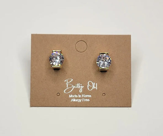 2 Large Prong Stud Gold W/ Clear Cz