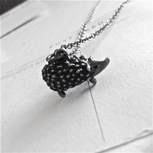 Share The Hedge Necklace.