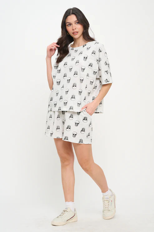 All Over Skull Print Relaxed Shorts