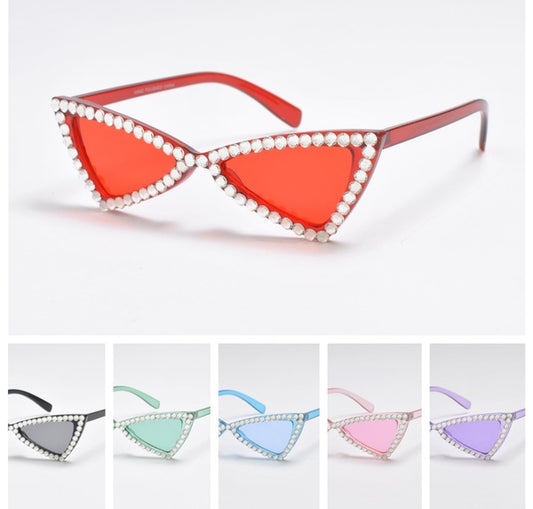TRIANGLE WITH RHINESTONES