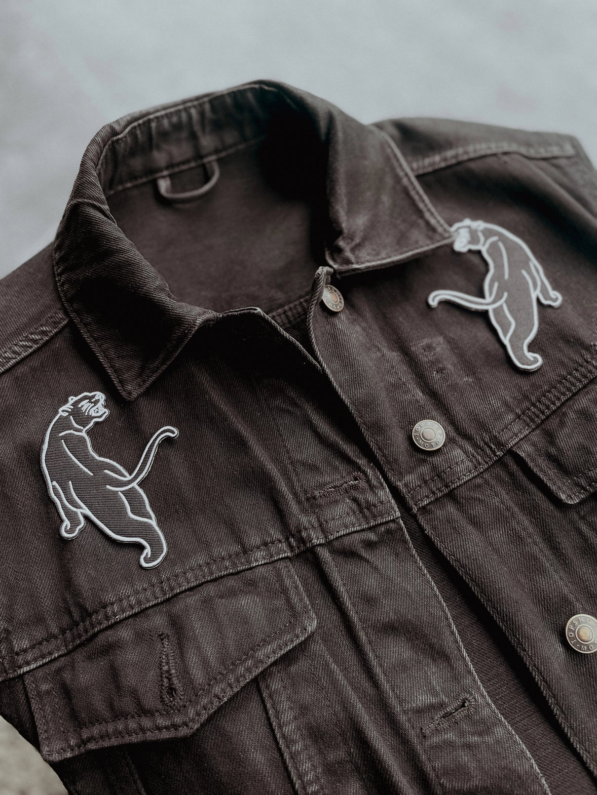 Embroidered Iron-On Patch - Panther - Right Side