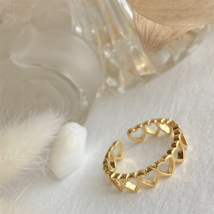 Love Bites Heart Chain Ring