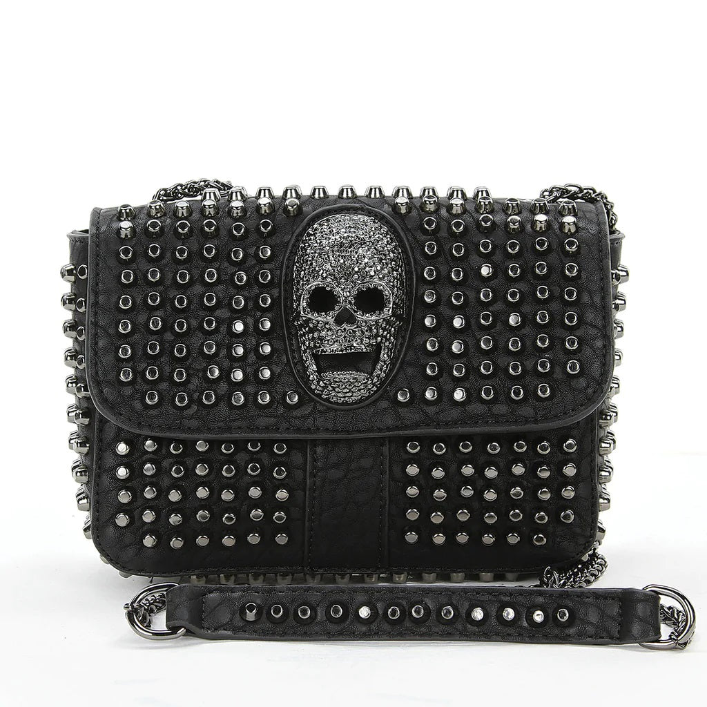 Bolso de hombro pequeño con cabeza de calavera y tachuelas