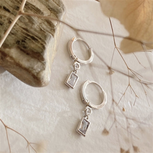 Baguette Cheshire Charm Hugger Hoop